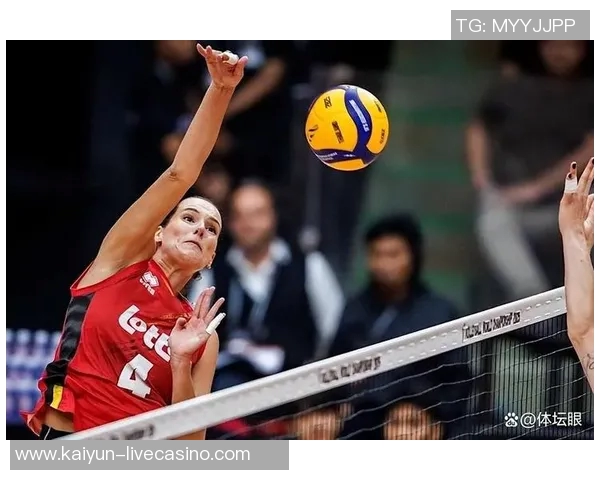 女排对阵比利时全力以赴争夺胜利展现团队精神与竞技风采